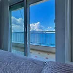 Miracle Sky Apartment
